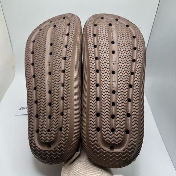 CUSHIONAIRE Women's Fable Cloud Recovery Clog with +Comfort 11 BROWN NEW - Picture 5 of 7